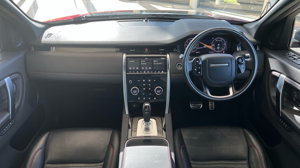 Main listing image - Land Rover Discovery Sport