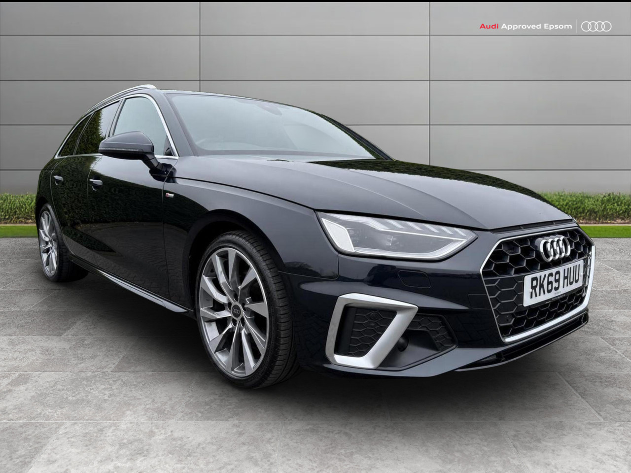 Main listing image - Audi A4