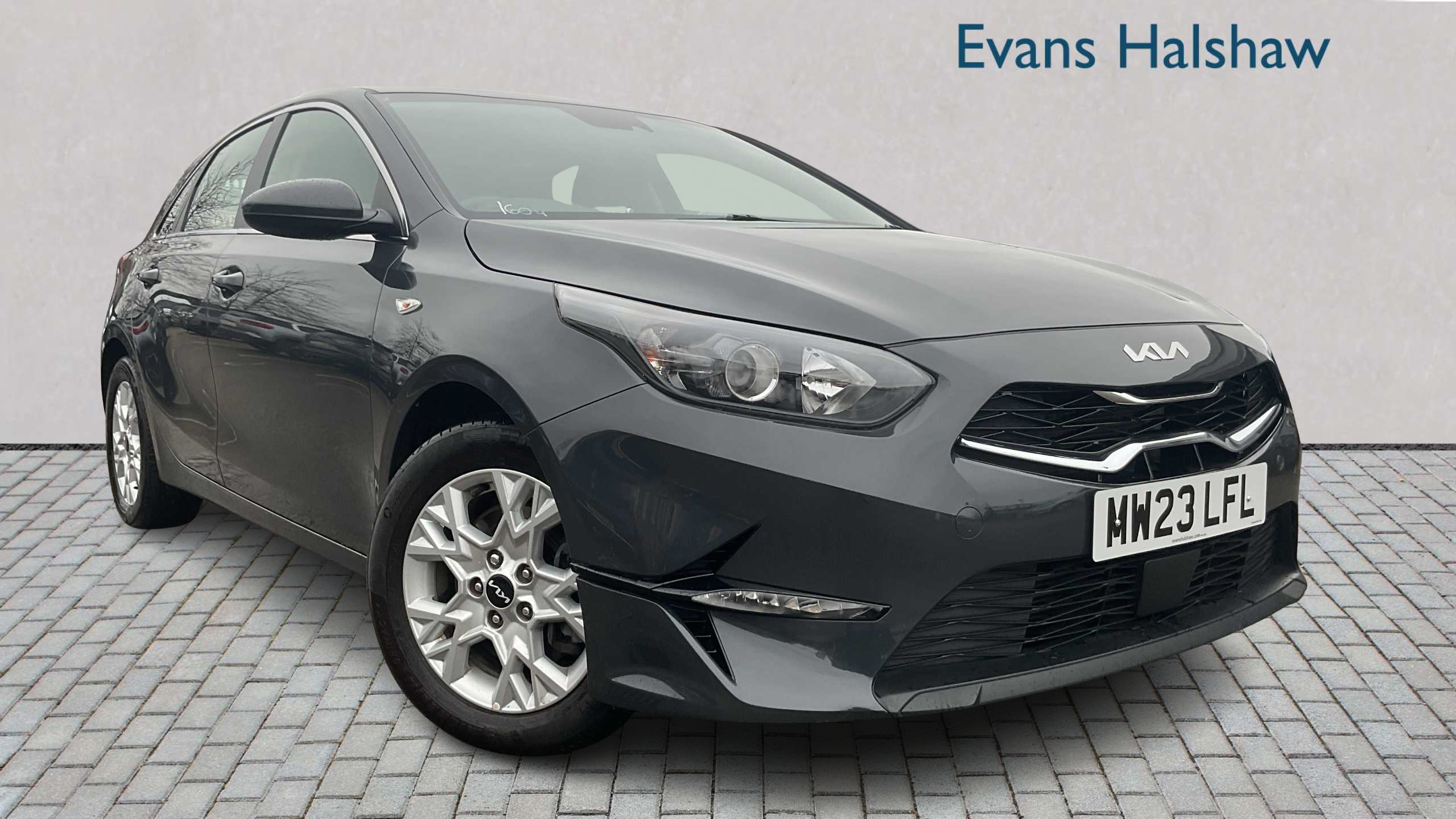 Main listing image - Kia Ceed