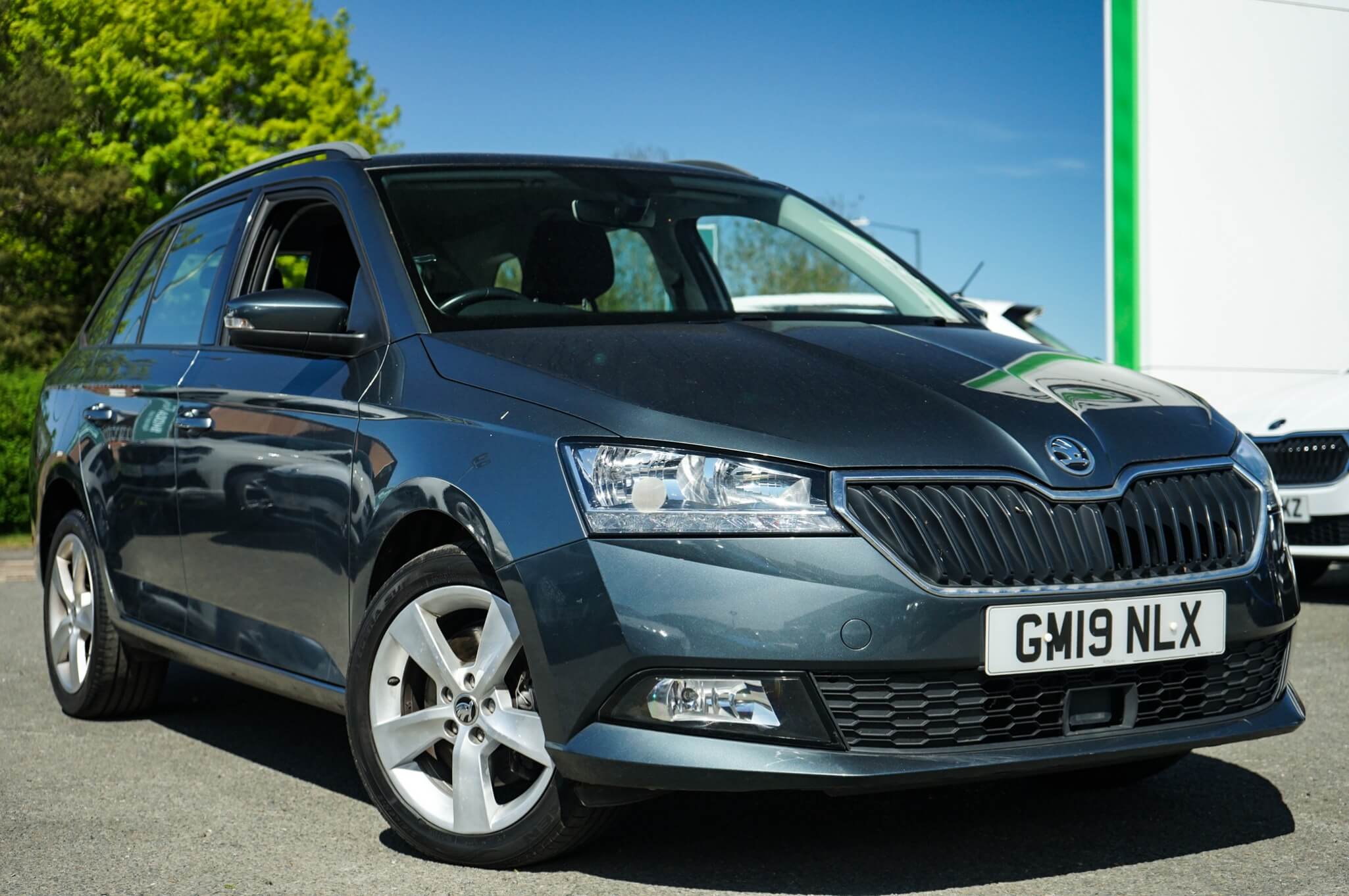Main listing image - Skoda Fabia Estate