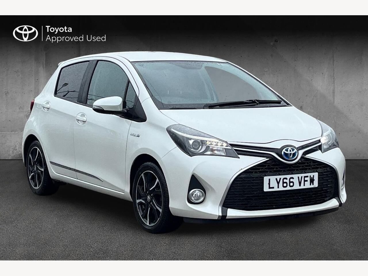 Main listing image - Toyota Yaris