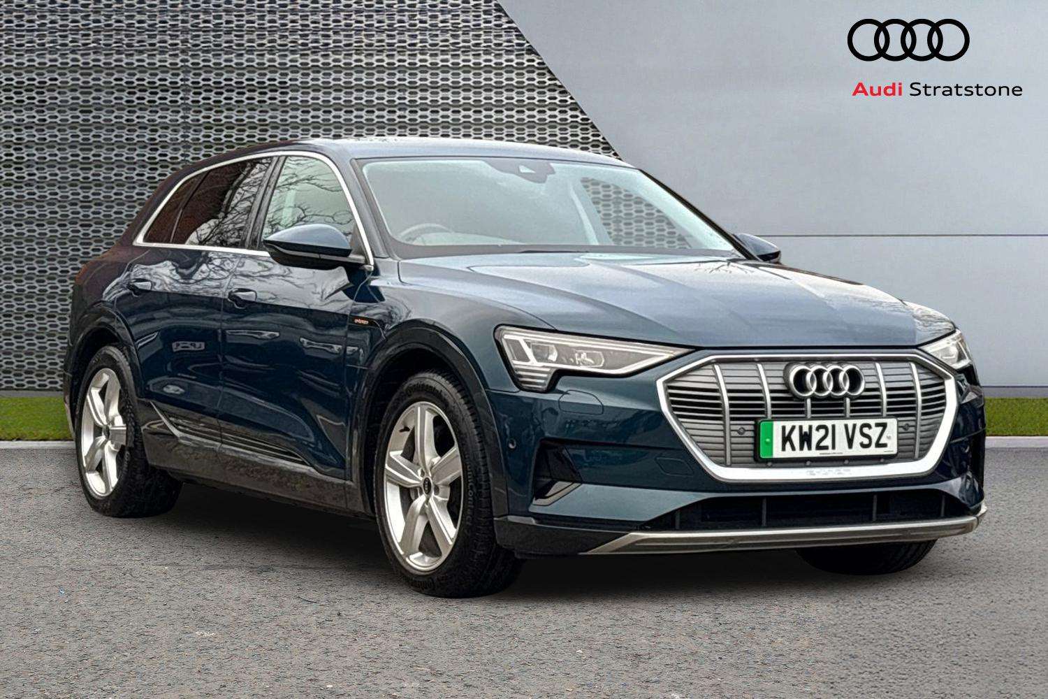 Main listing image - Audi e-tron