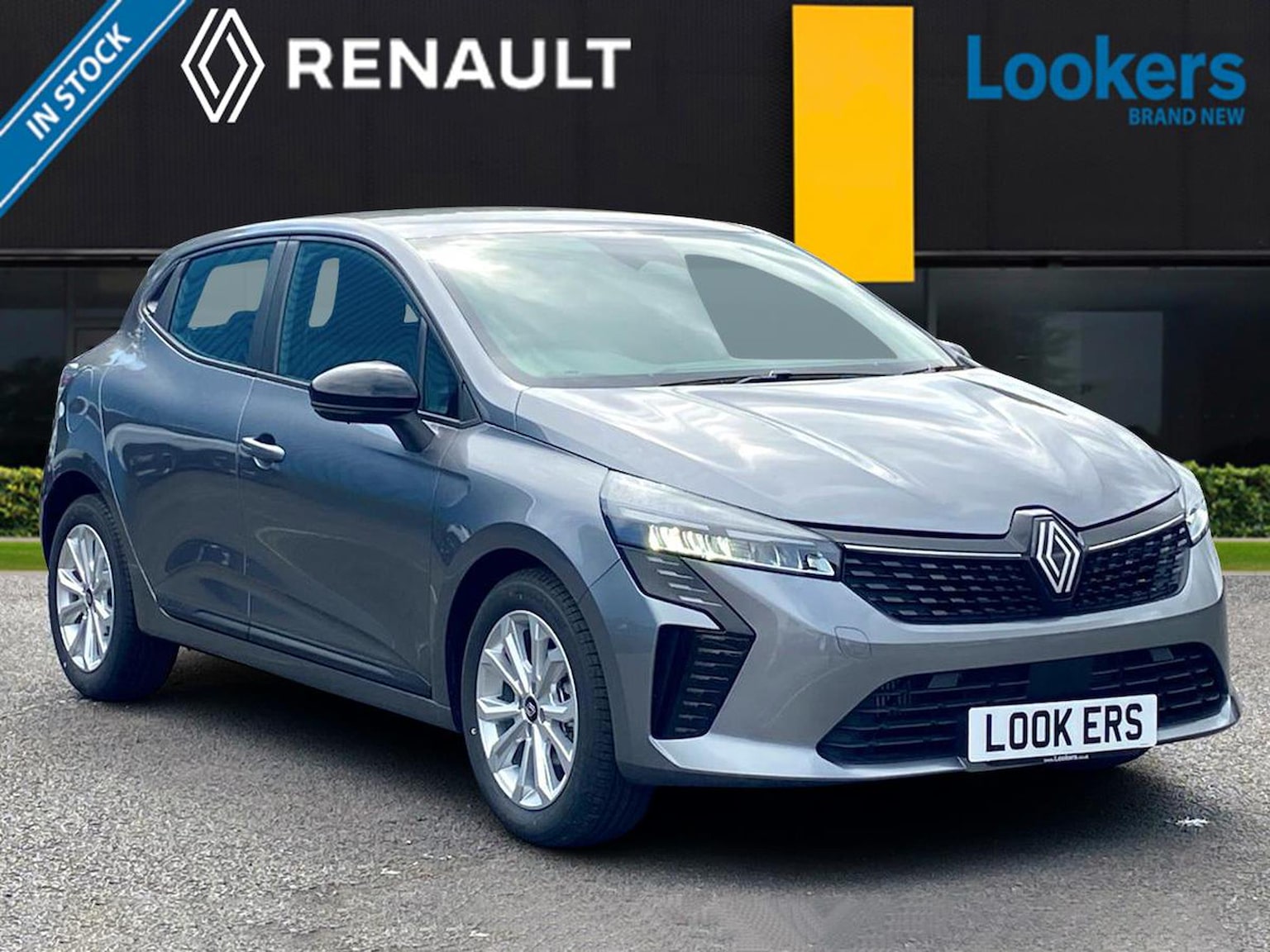 Main listing image - Renault Clio