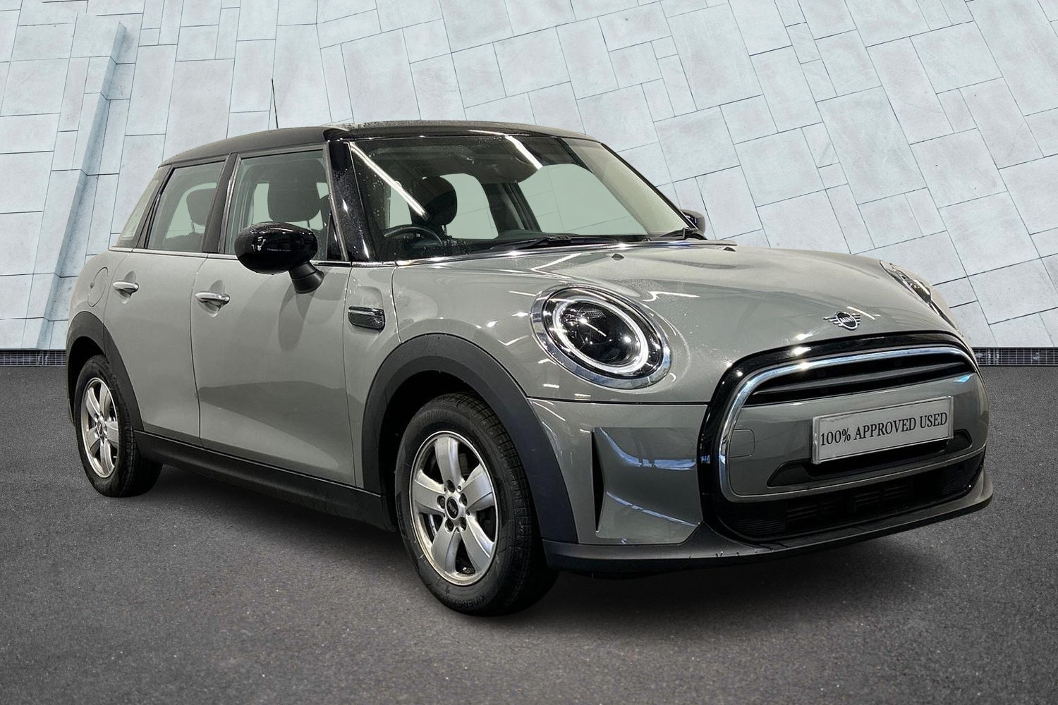 Main listing image - MINI Hatchback 5dr