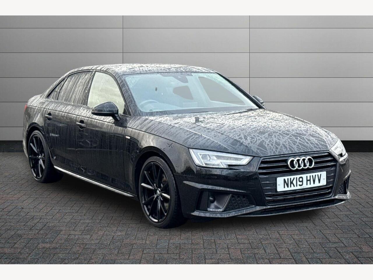 Main listing image - Audi A4