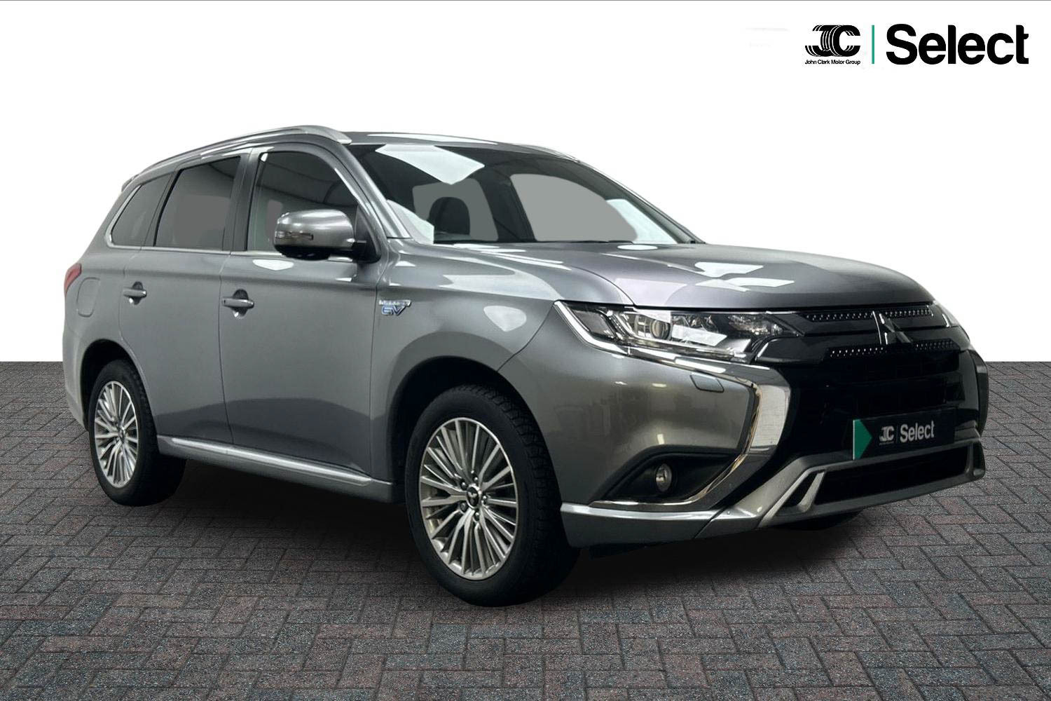 Main listing image - Mitsubishi Outlander