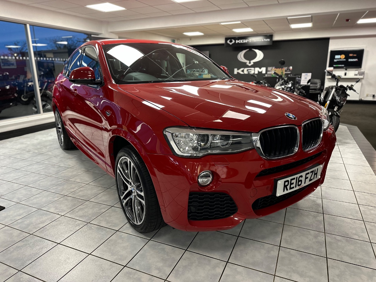 Main listing image - BMW X4