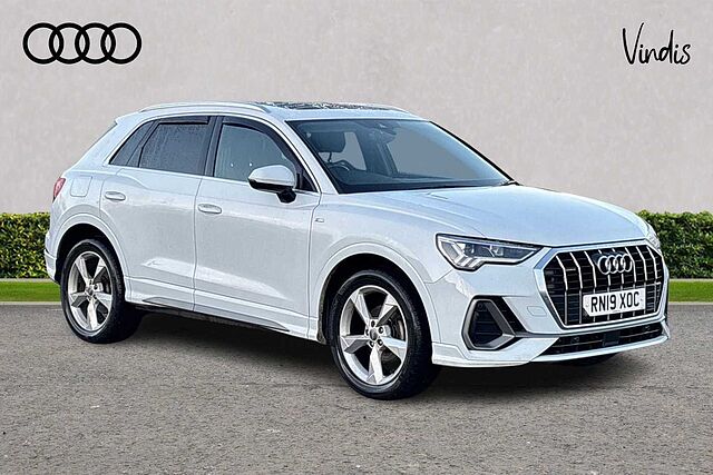 Main listing image - Audi Q3