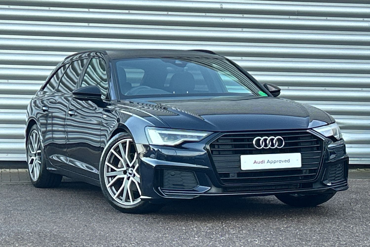 Main listing image - Audi A6