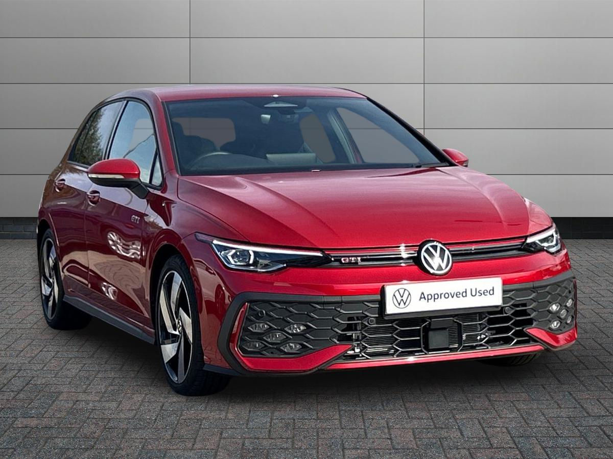 Main listing image - Volkswagen Golf