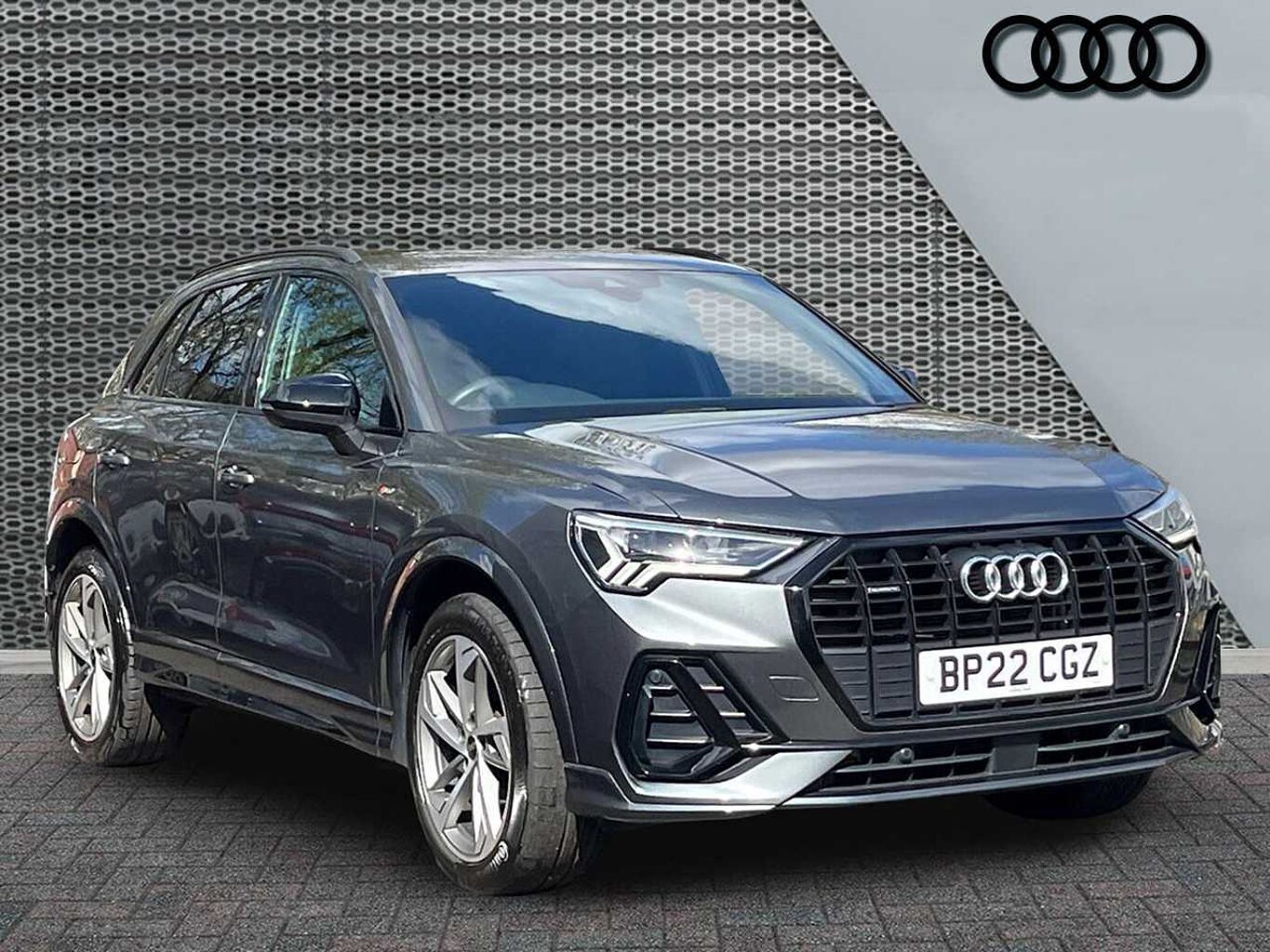 Main listing image - Audi Q3