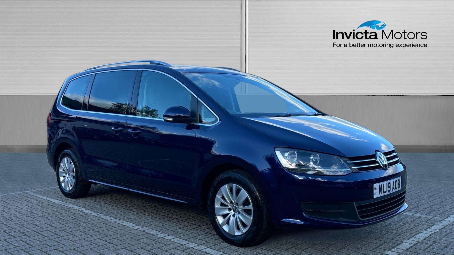 Main listing image - Volkswagen Sharan