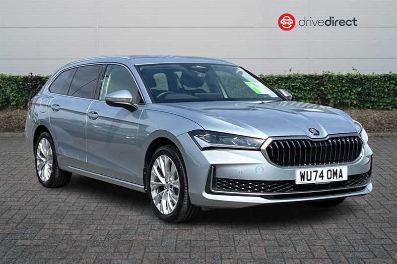 Main listing image - Skoda Superb Estate