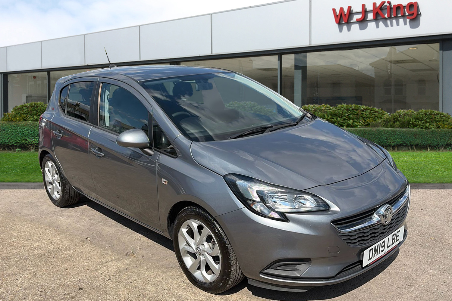 Main listing image - Vauxhall Corsa