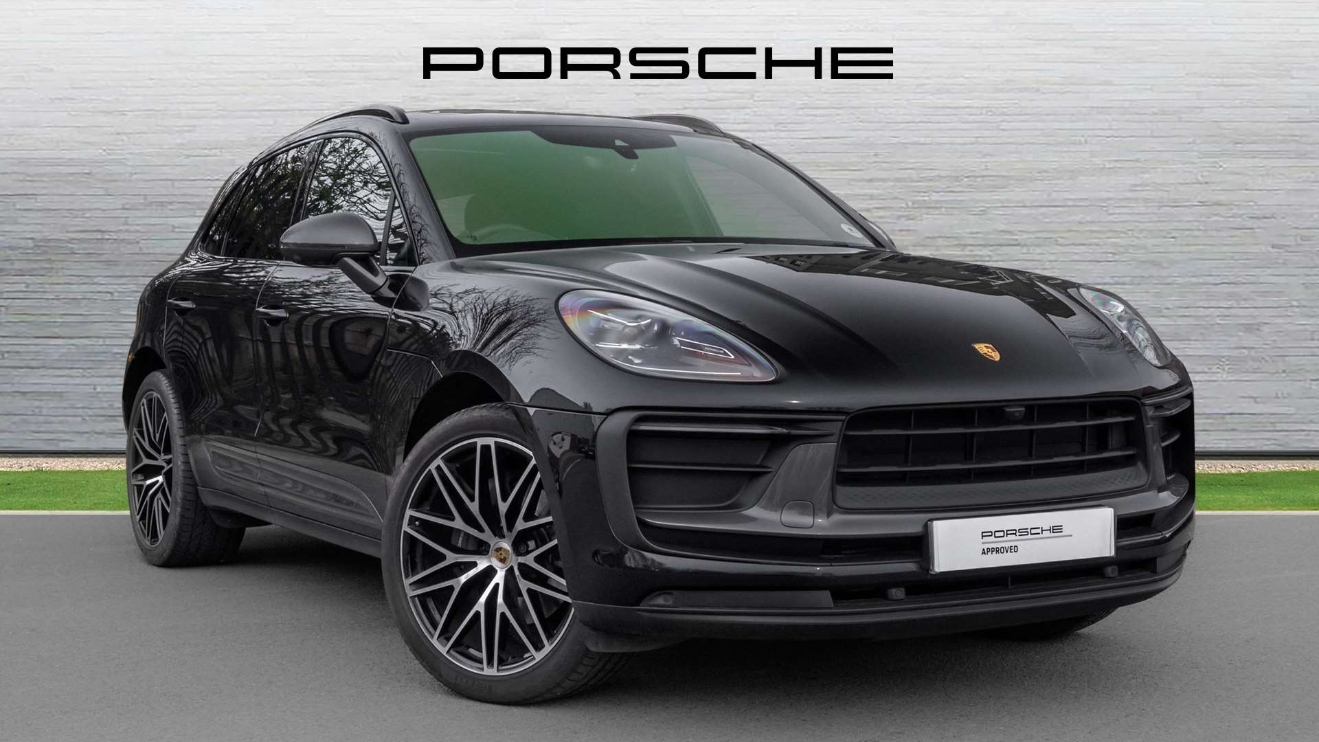 Main listing image - Porsche Macan