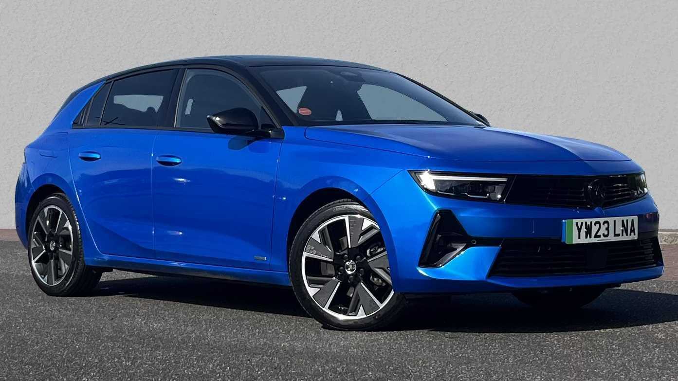 Main listing image - Vauxhall Astra