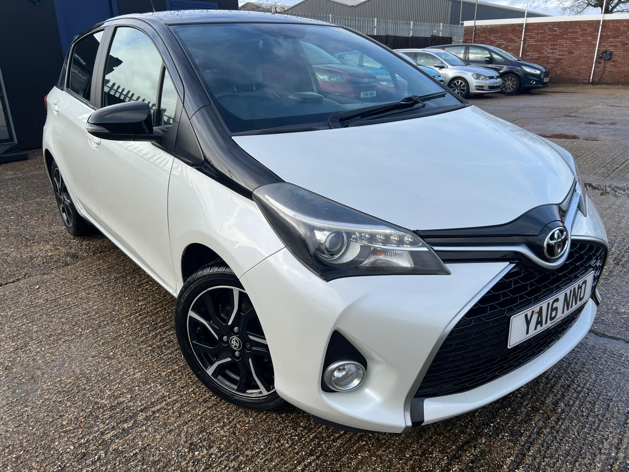 Main listing image - Toyota Yaris