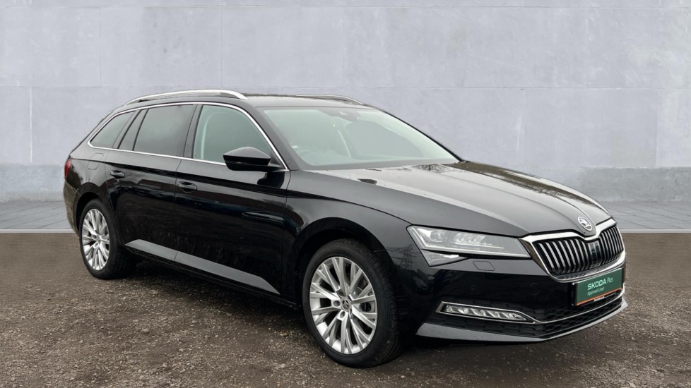 Main listing image - Skoda Superb Estate