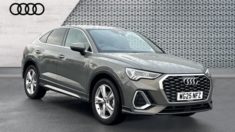 Main listing image - Audi Q3