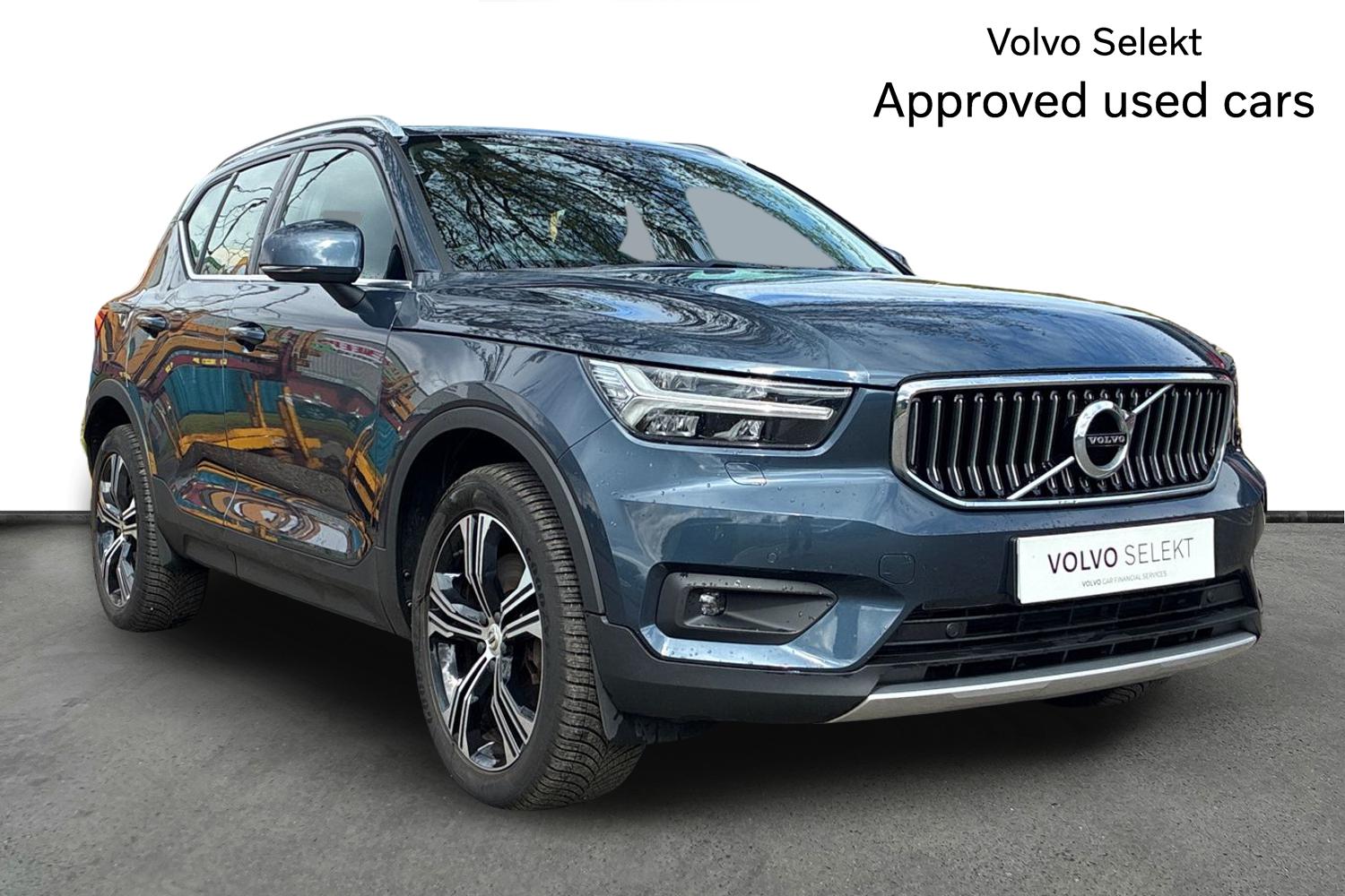 Main listing image - Volvo XC40