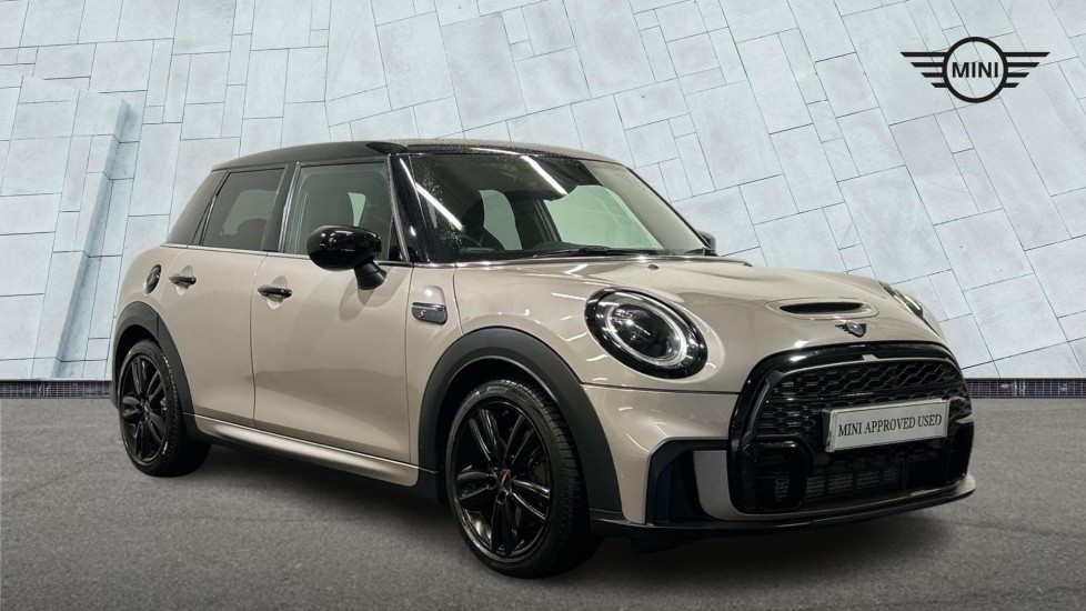 Main listing image - MINI Hatchback