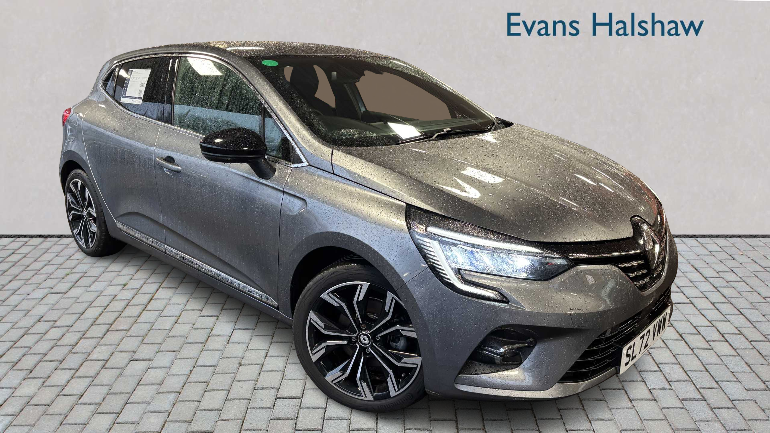 Main listing image - Renault Clio