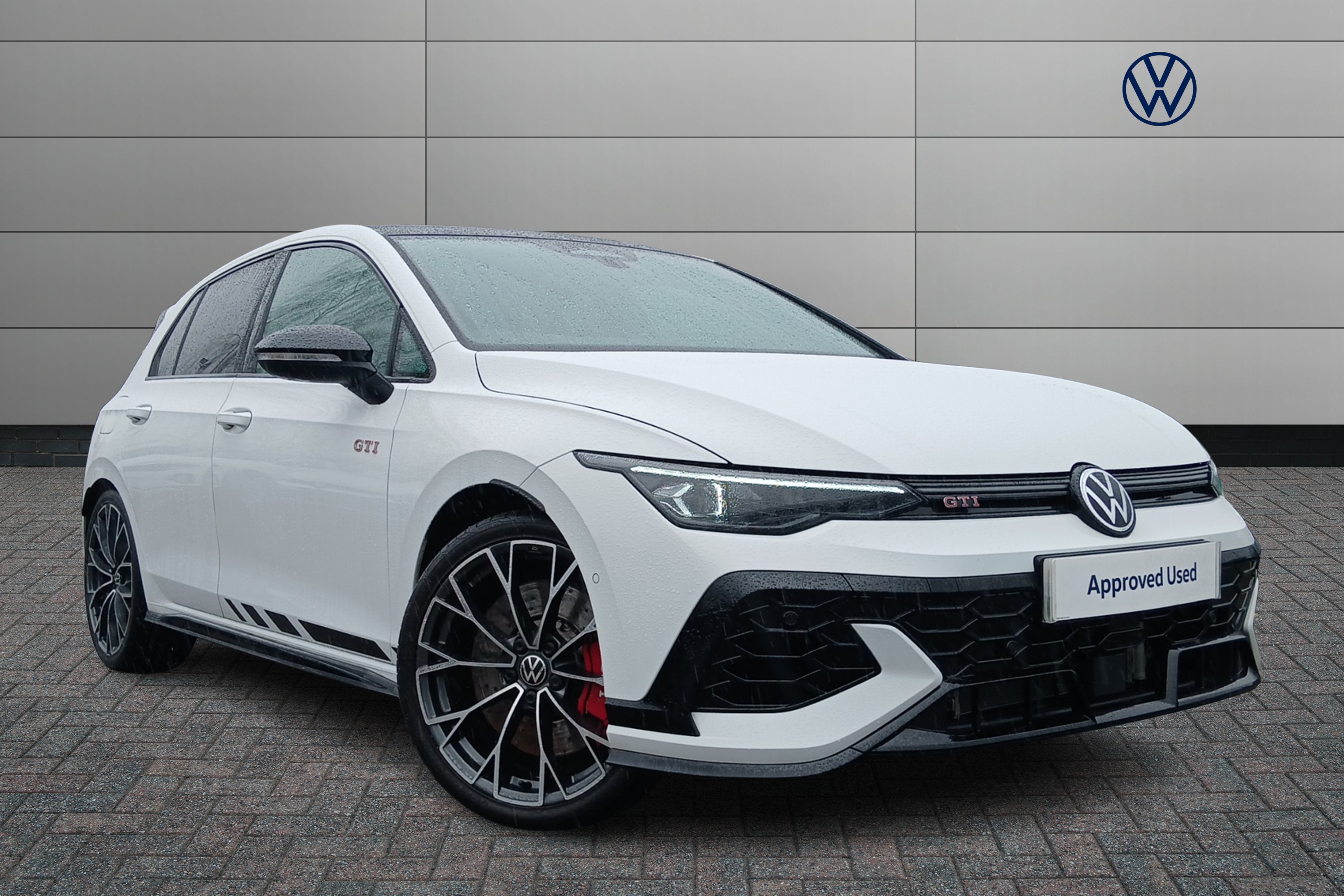 Main listing image - Volkswagen Golf GTI