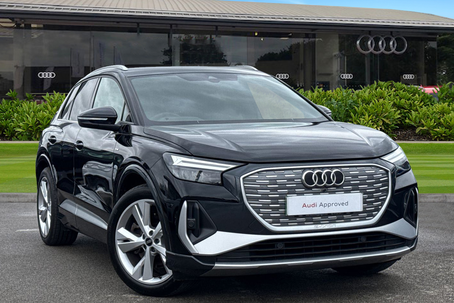 Main listing image - Audi Q4