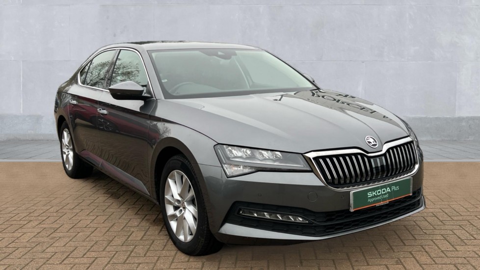 Main listing image - Skoda Superb