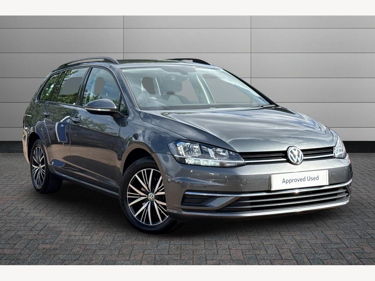 Main listing image - Volkswagen Golf Estate