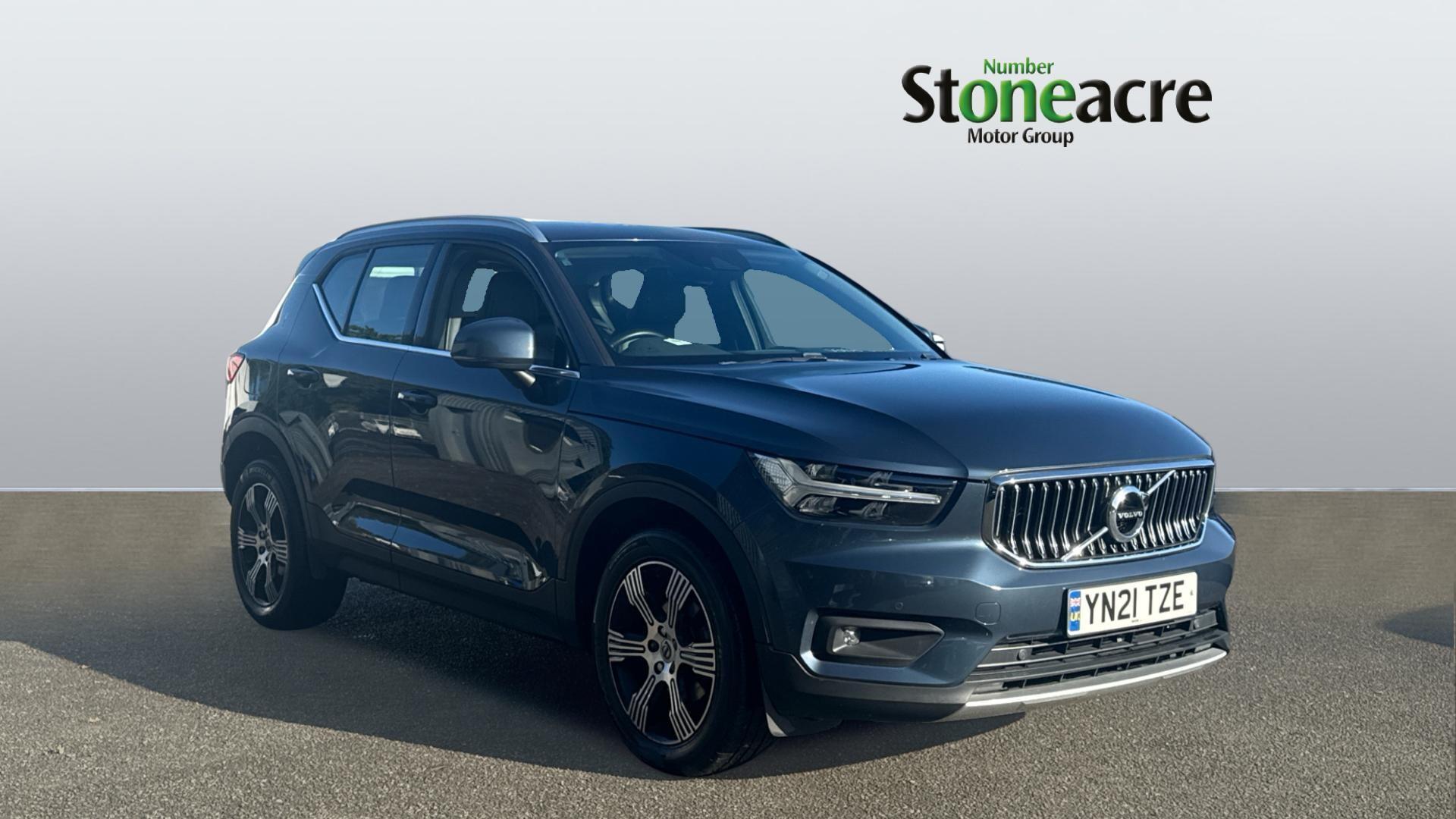 Main listing image - Volvo XC40