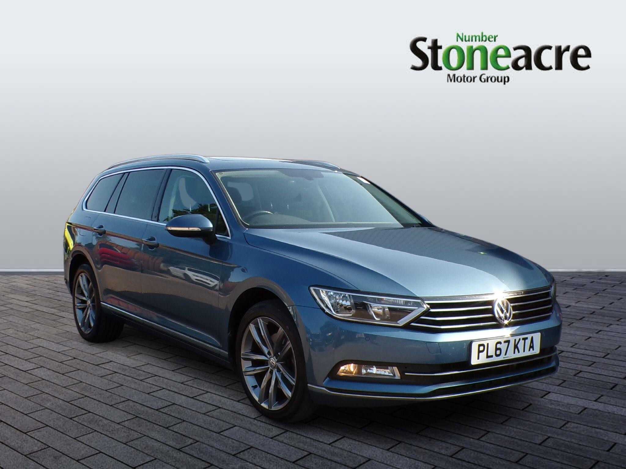 Main listing image - Volkswagen Passat Estate
