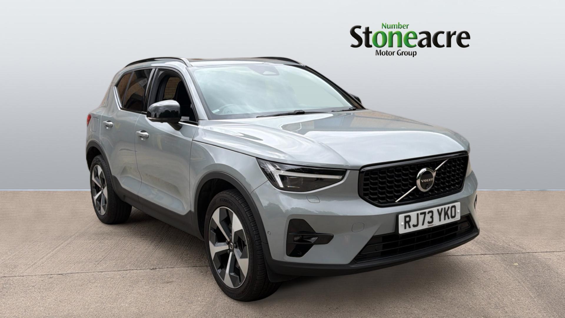 Main listing image - Volvo XC40