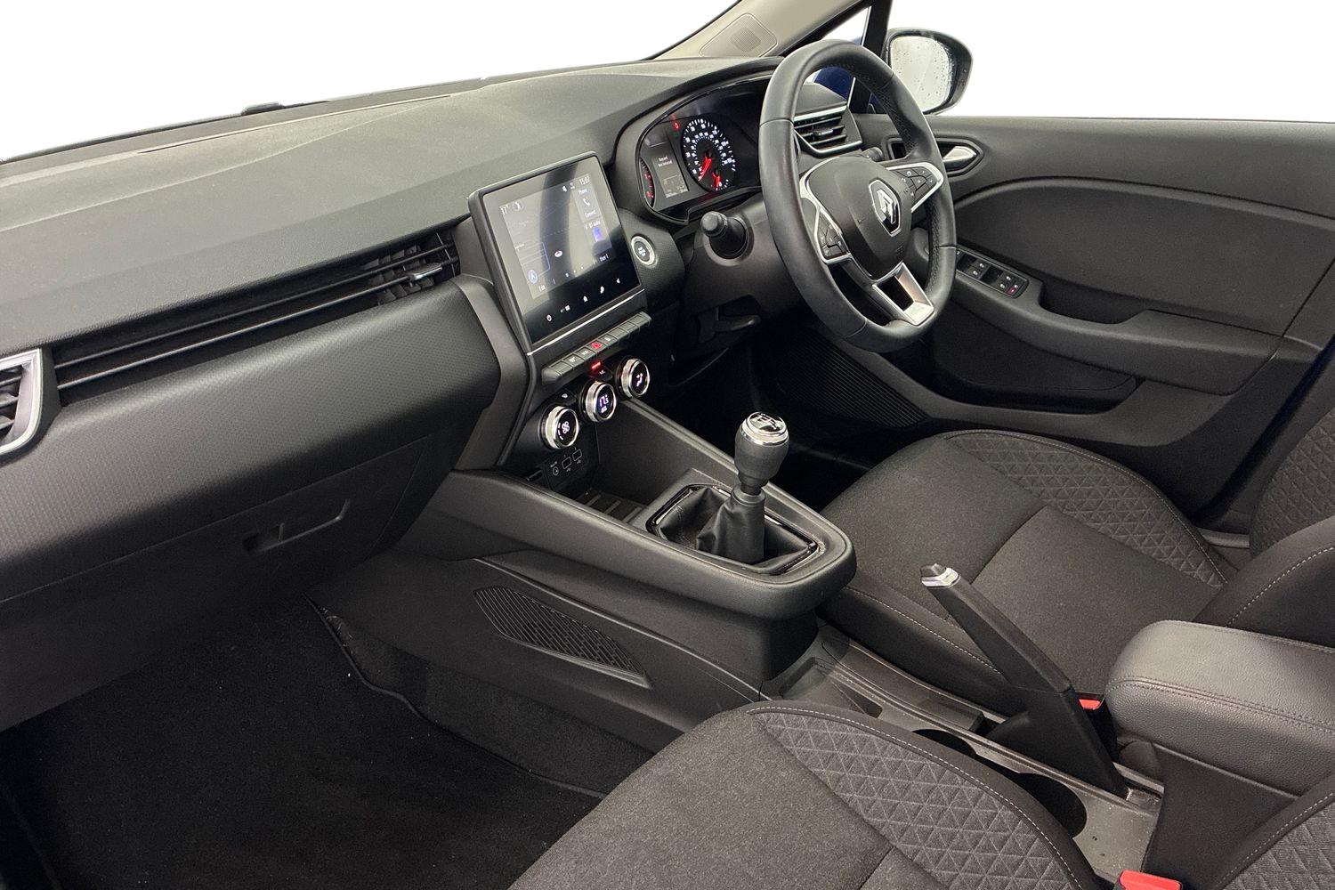 Main listing image - Renault Clio