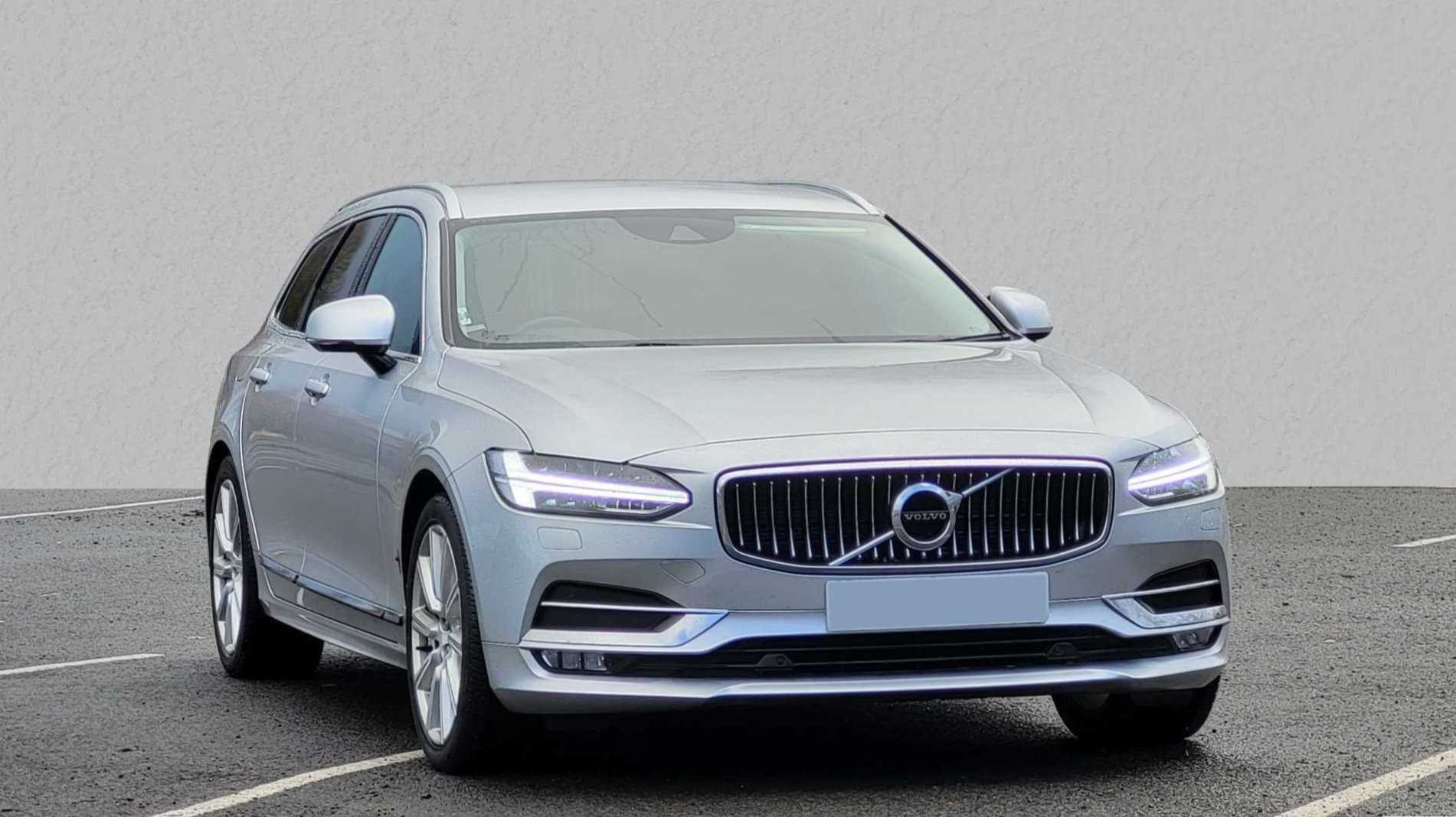 Main listing image - Volvo V90