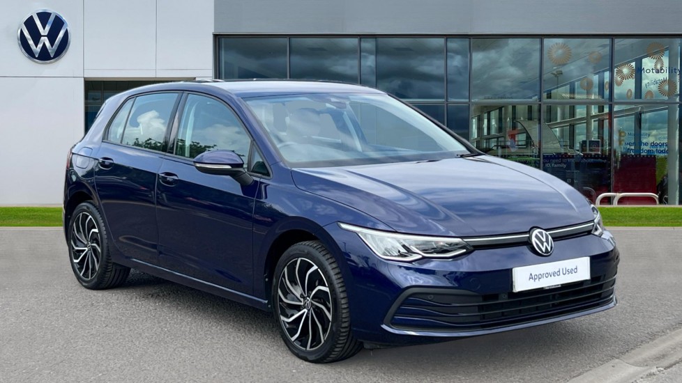 Main listing image - Volkswagen Golf