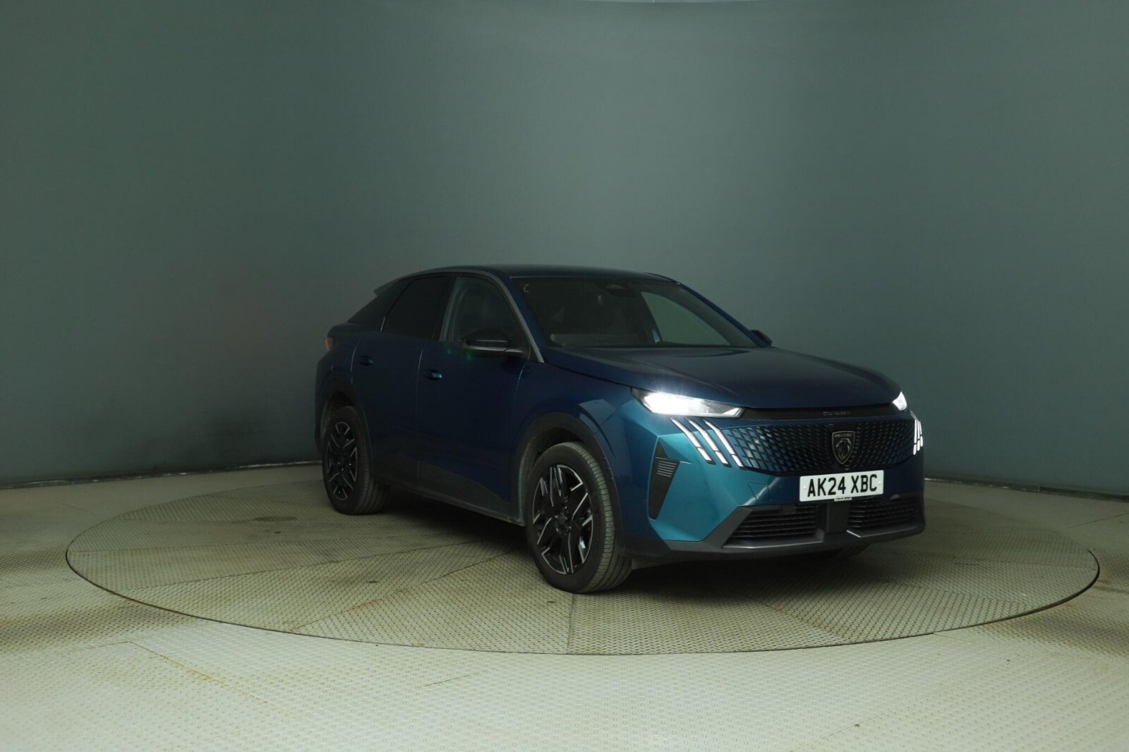 Main listing image - Peugeot 3008