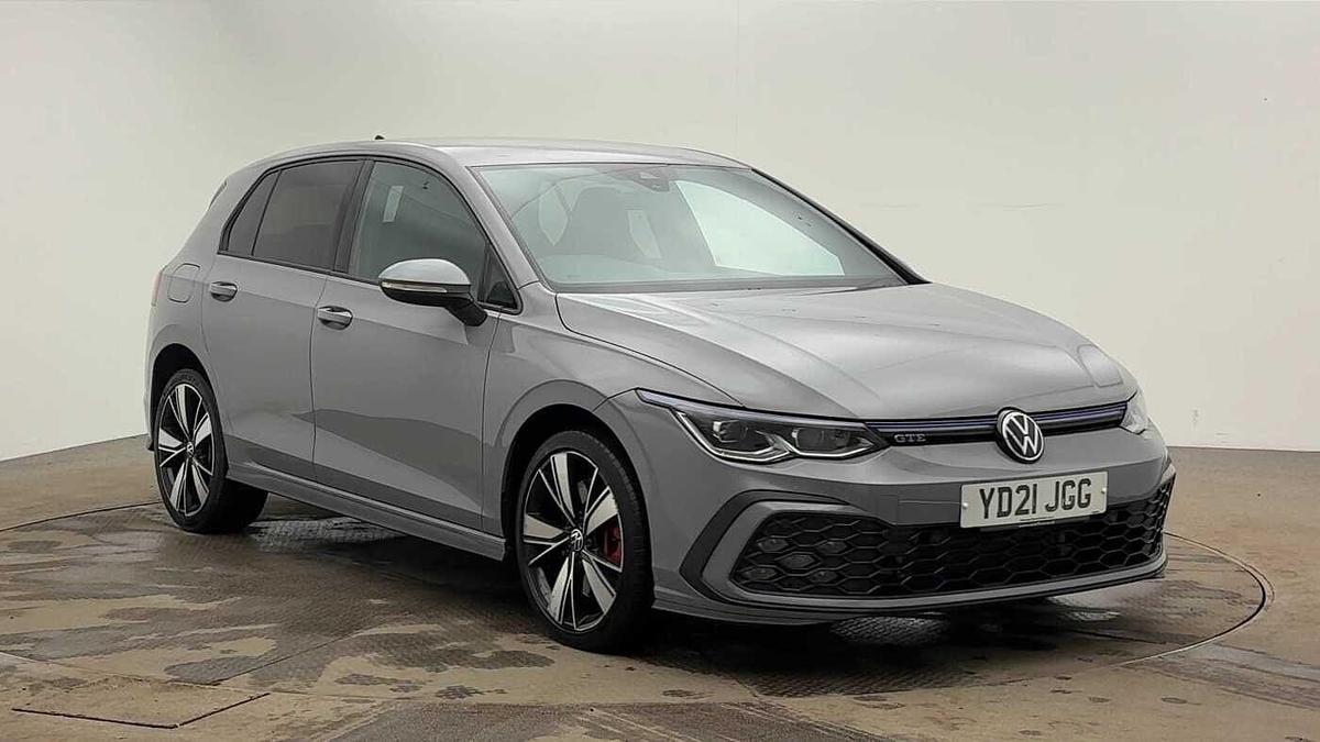Main listing image - Volkswagen Golf GTE