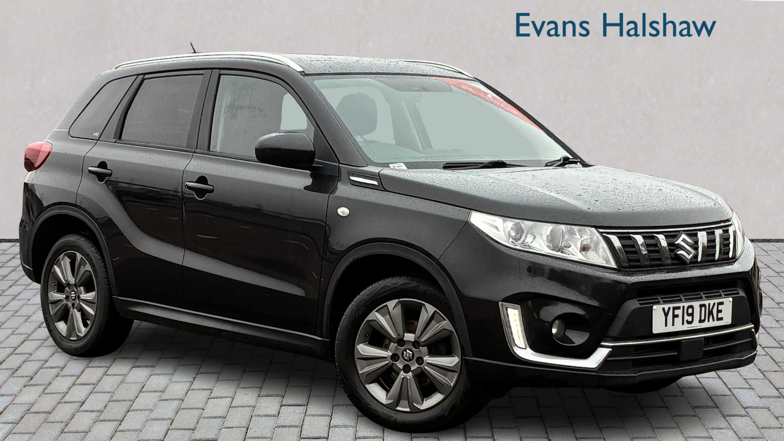 Main listing image - Suzuki Vitara