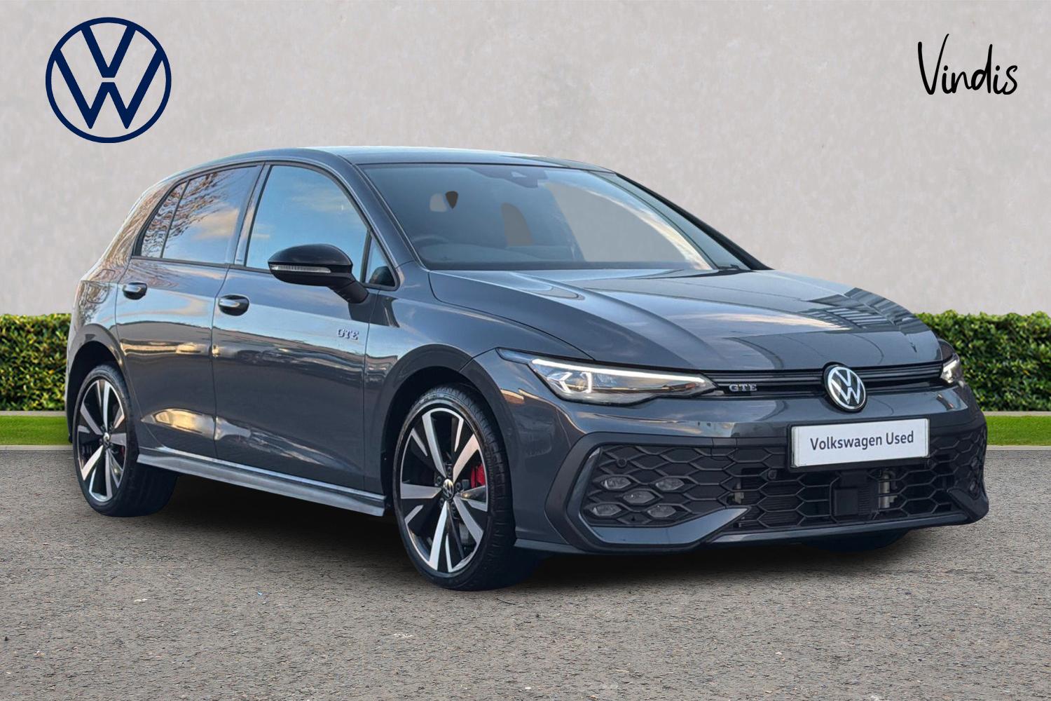 Main listing image - Volkswagen Golf GTE