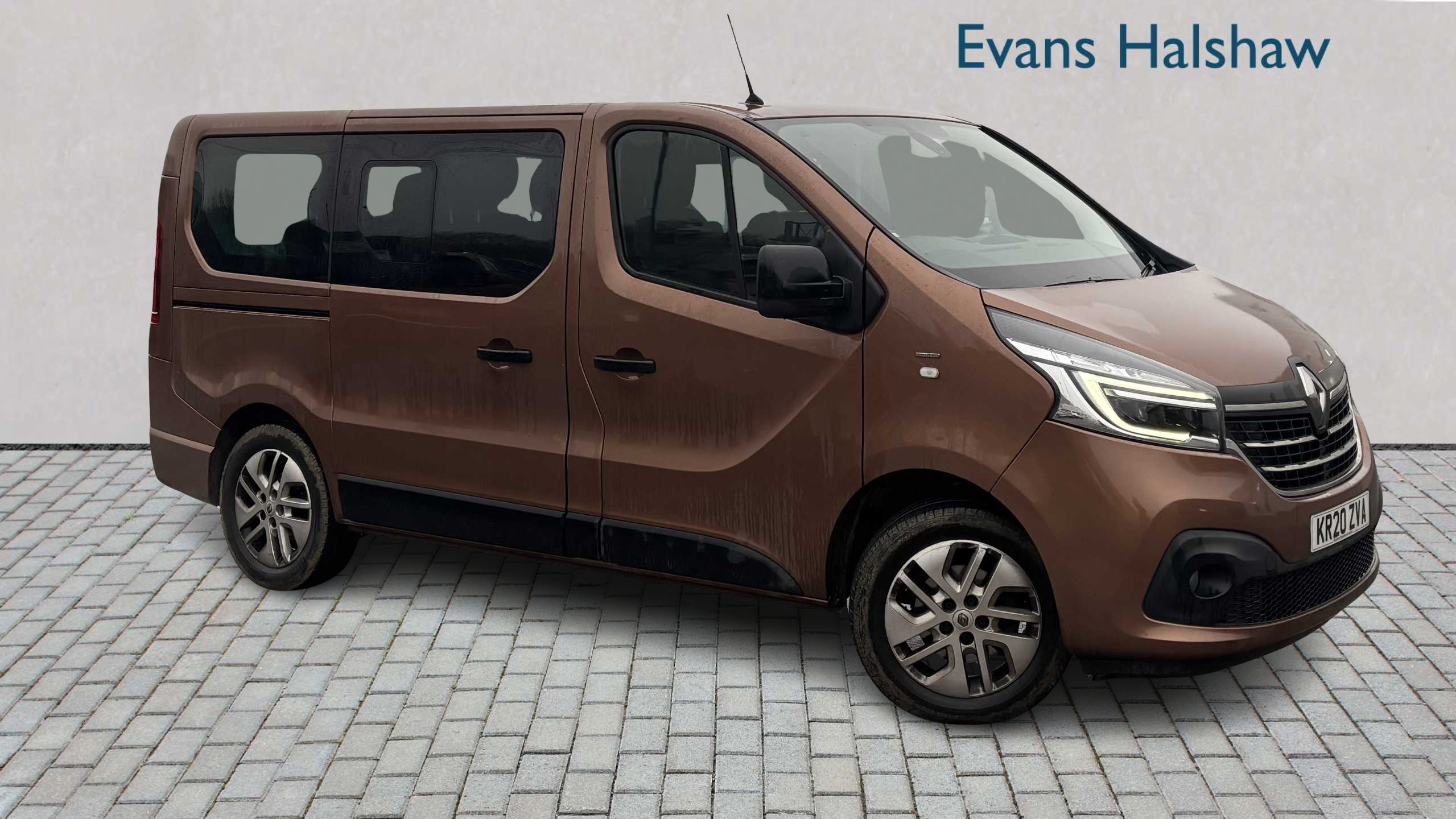Main listing image - Renault Trafic