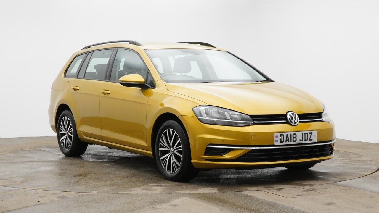 Main listing image - Volkswagen Golf Estate