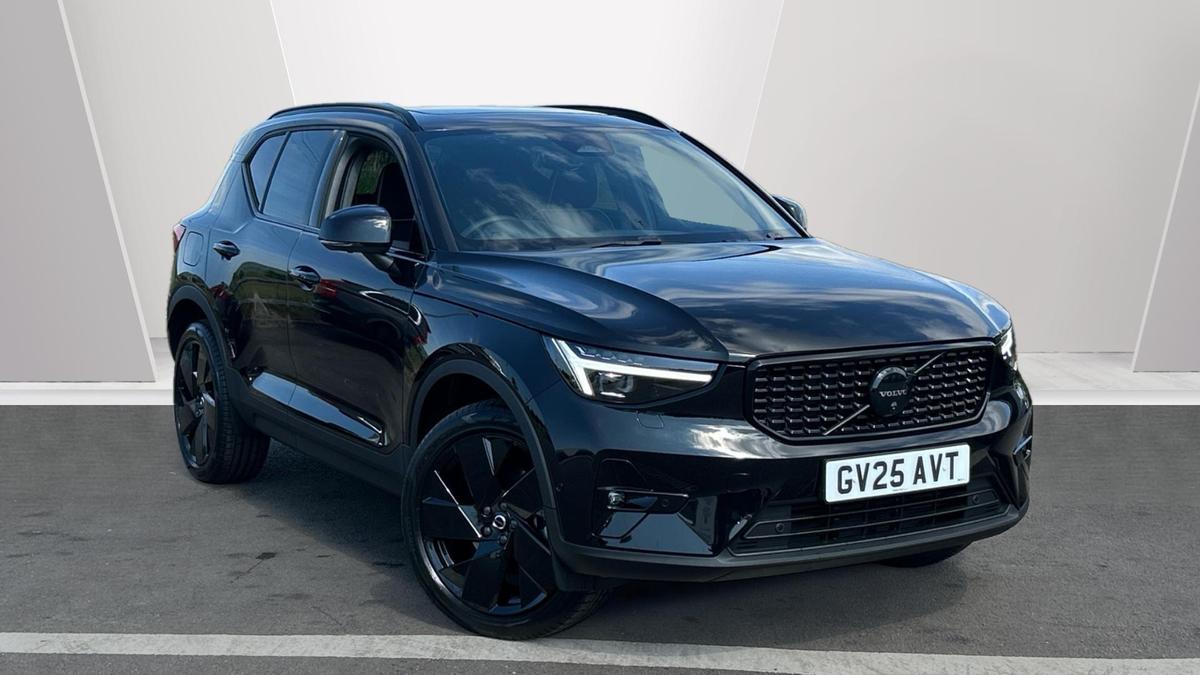 Main listing image - Volvo XC40
