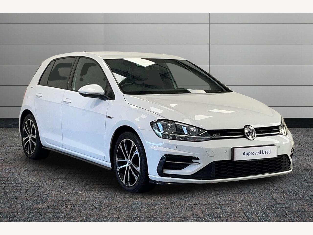 Main listing image - Volkswagen Golf