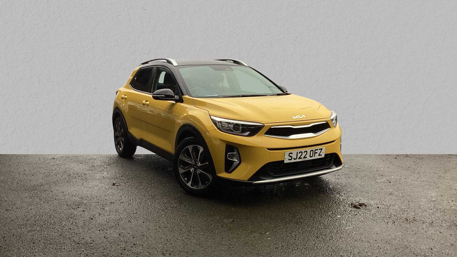 Main listing image - Kia Stonic