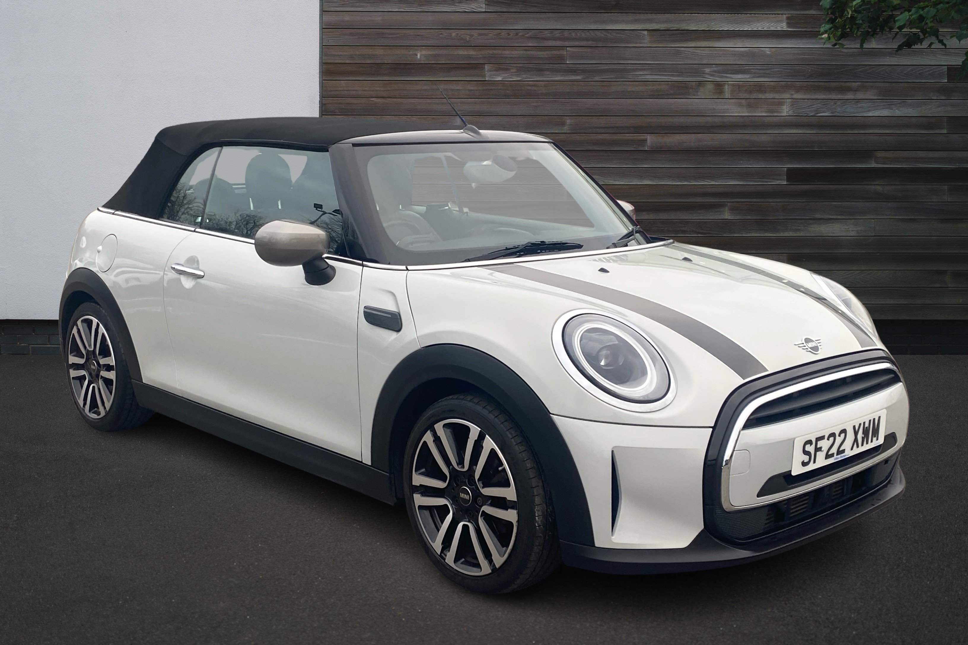 Main listing image - MINI Convertible