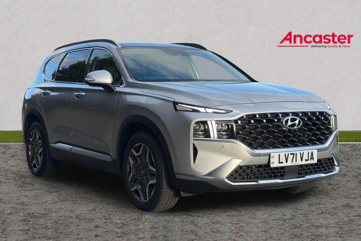 Main listing image - Hyundai Santa Fe