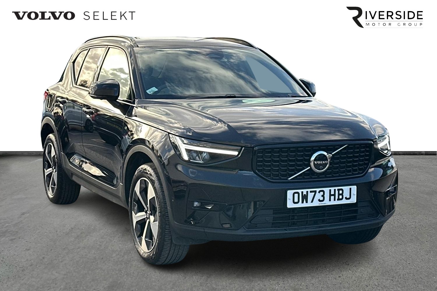 Main listing image - Volvo XC40