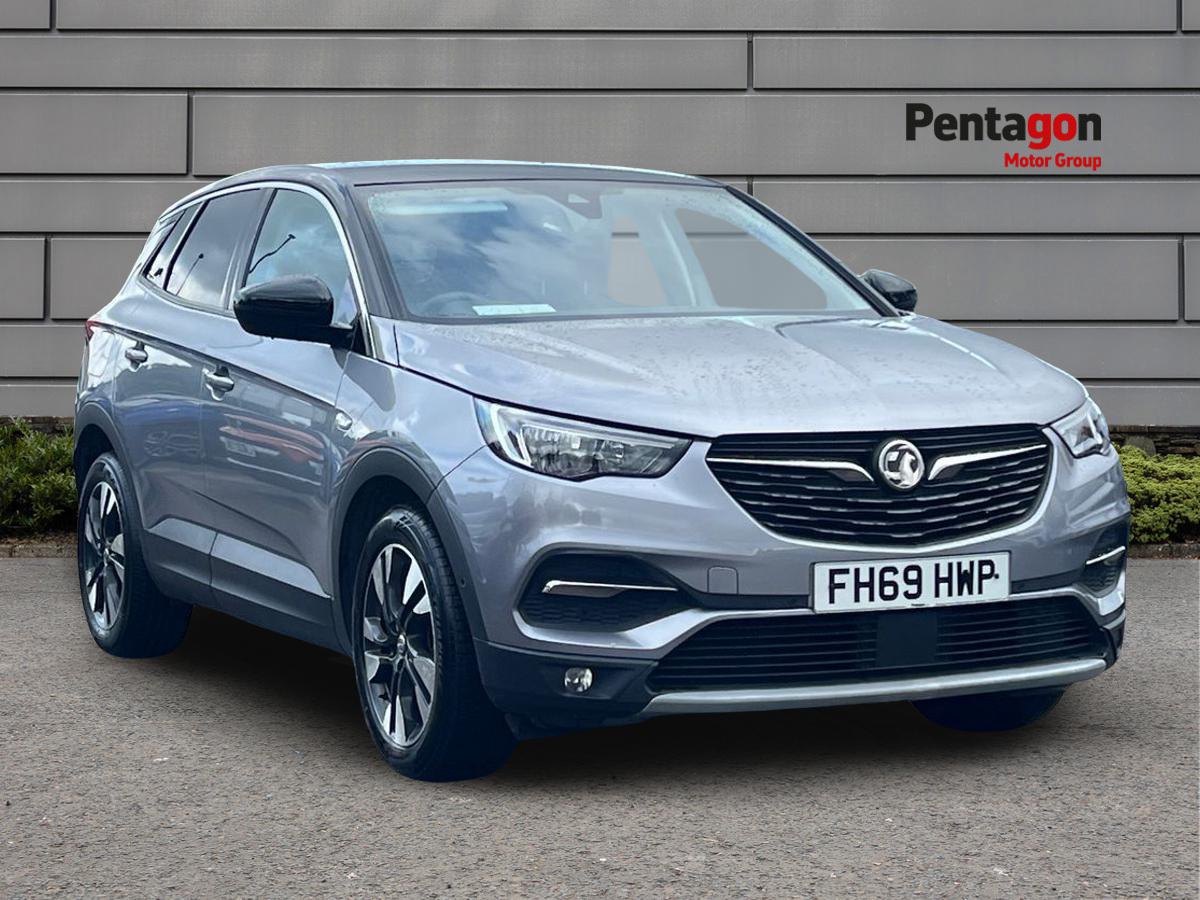 Main listing image - Vauxhall Grandland X