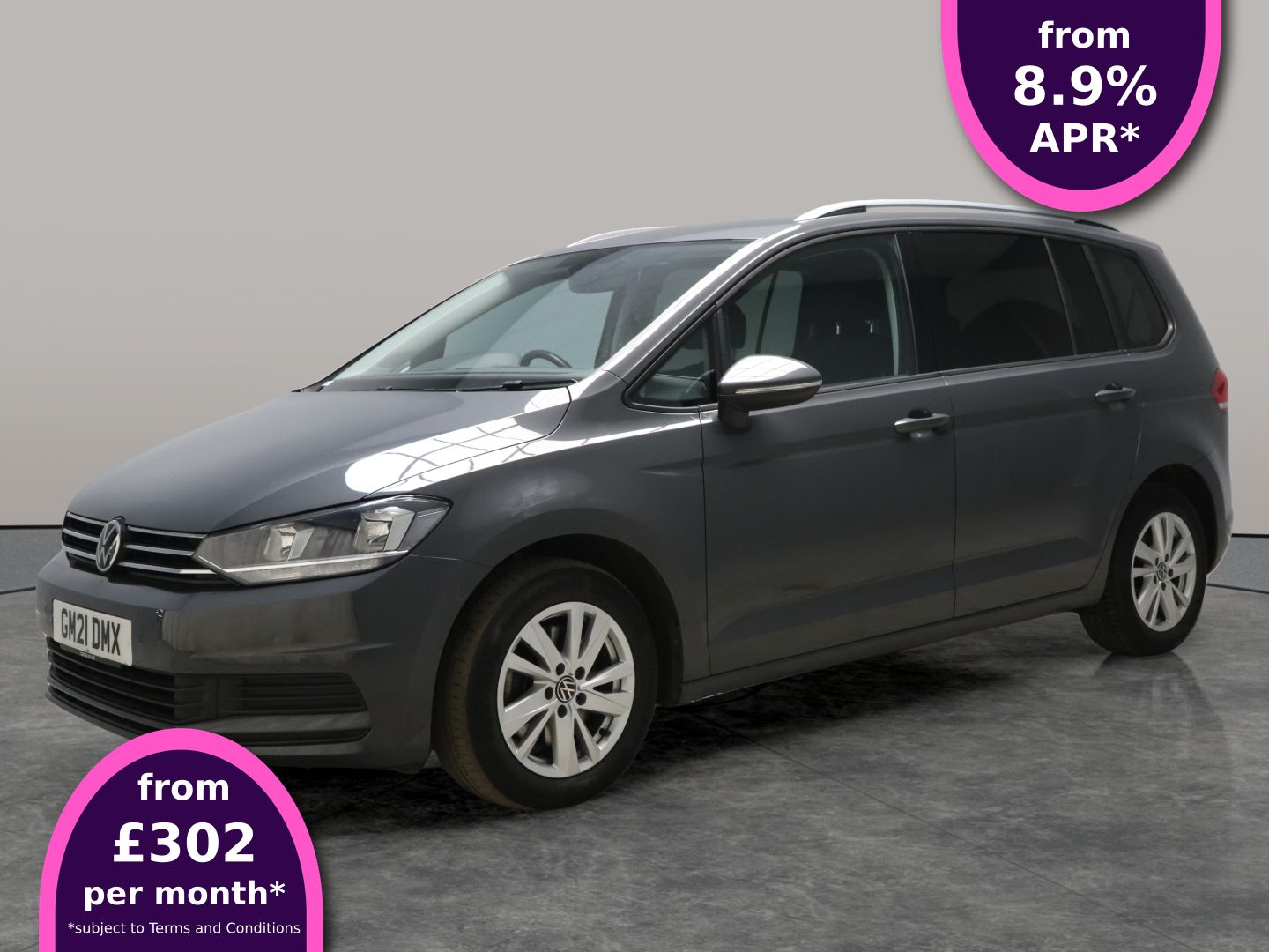 Main listing image - Volkswagen Touran